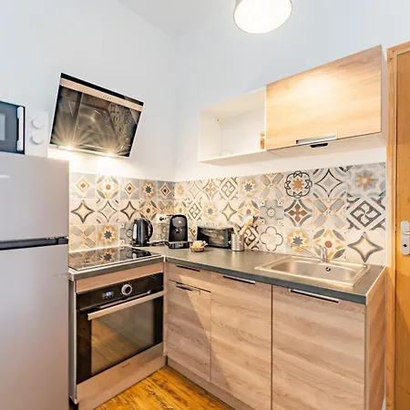 דירה Le Beau Malcousinat Place Nationale Wifi Debit מונטובן