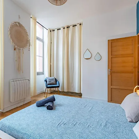 Le Beau Malcousinat Place Nationale Wifi Debit