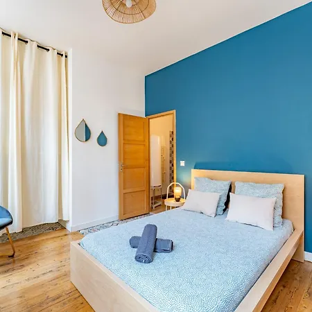 Le Beau Malcousinat Place Nationale Wifi Debit דירה