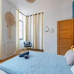 Le Beau Malcousinat Place Nationale Wifi Debit