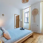 Le Beau Malcousinat Place Nationale Wifi Debit דירה