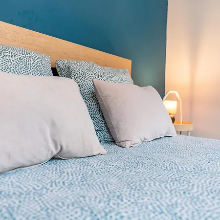 Le Beau Malcousinat Place Nationale Wifi Debit