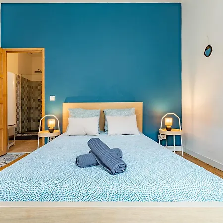 Le Beau Malcousinat Place Nationale Wifi Debit アパート モントーバン