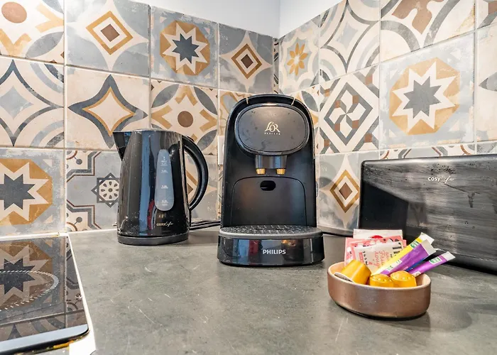 Le Beau Malcousinat Place Nationale Wifi Debit モントーバン